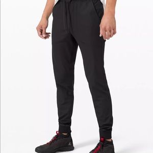 ABC Skinny-Fit Jogger 
Warpstreme